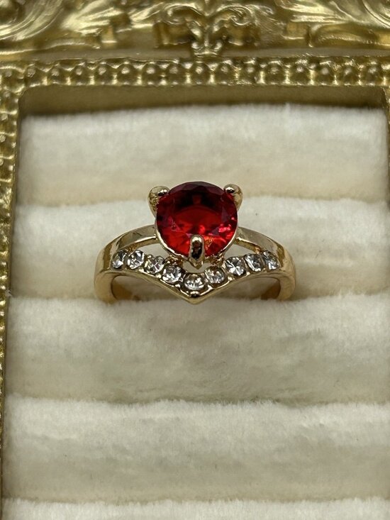 Unbranded Jewelry - Gold Tone Red Stone Rhinestone Cocktail Ring Size 7.5 Chevron Retro Style Gift